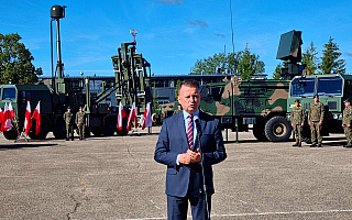 Szef MON przekazał jednostce w Gołdapi sprzęt wojskowy mała Narew